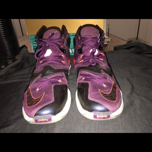 nike lebron 13 written in the stars
